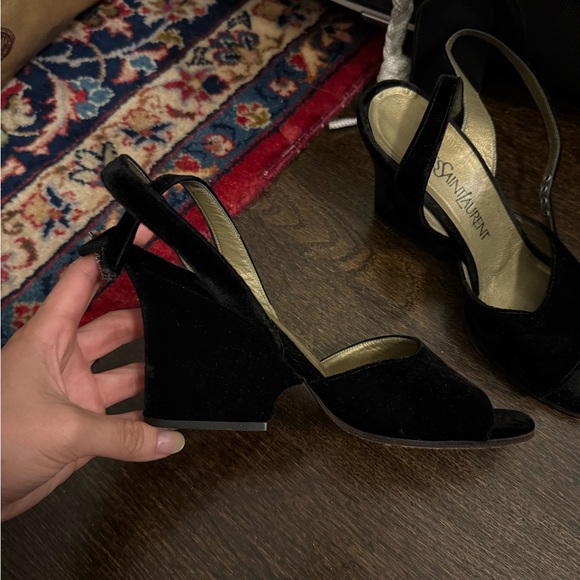 Yves Saint Laurent Black Block Heel Velvet Sandals - Picture 3 of 3